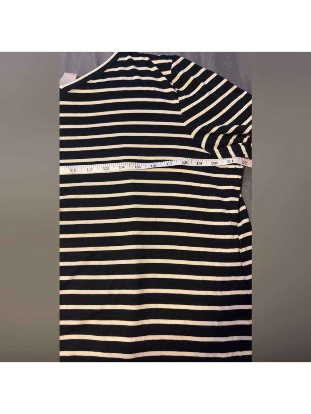 Women’s Black & White Striped V-Neck Tunic Shirt Top - Picture 4 of 4